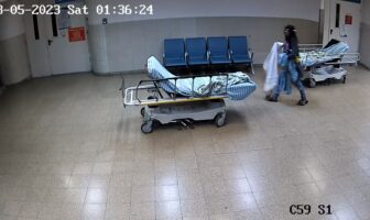 תושבת דימונה גנבה טלפונים מתוך חדרי מטופלים בסורוקה